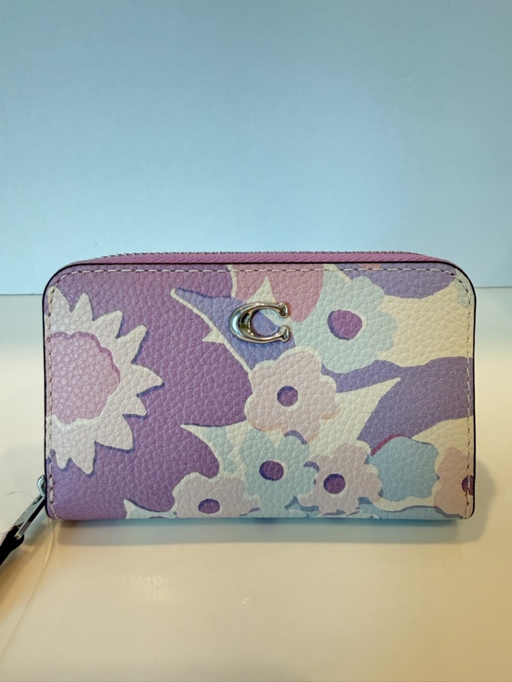 NWT Coach Essential Small Zip Around Card Case With Floral Print, Ivory Purple